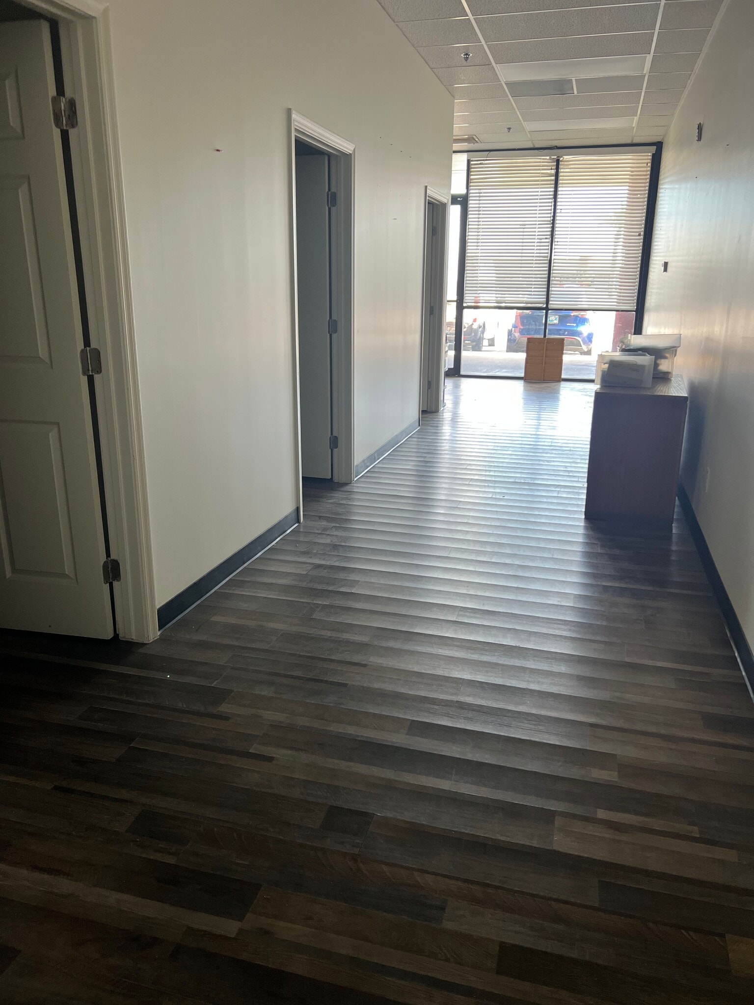 1860-1920 W Broadway Rd, Mesa, AZ for lease Interior Photo- Image 1 of 4