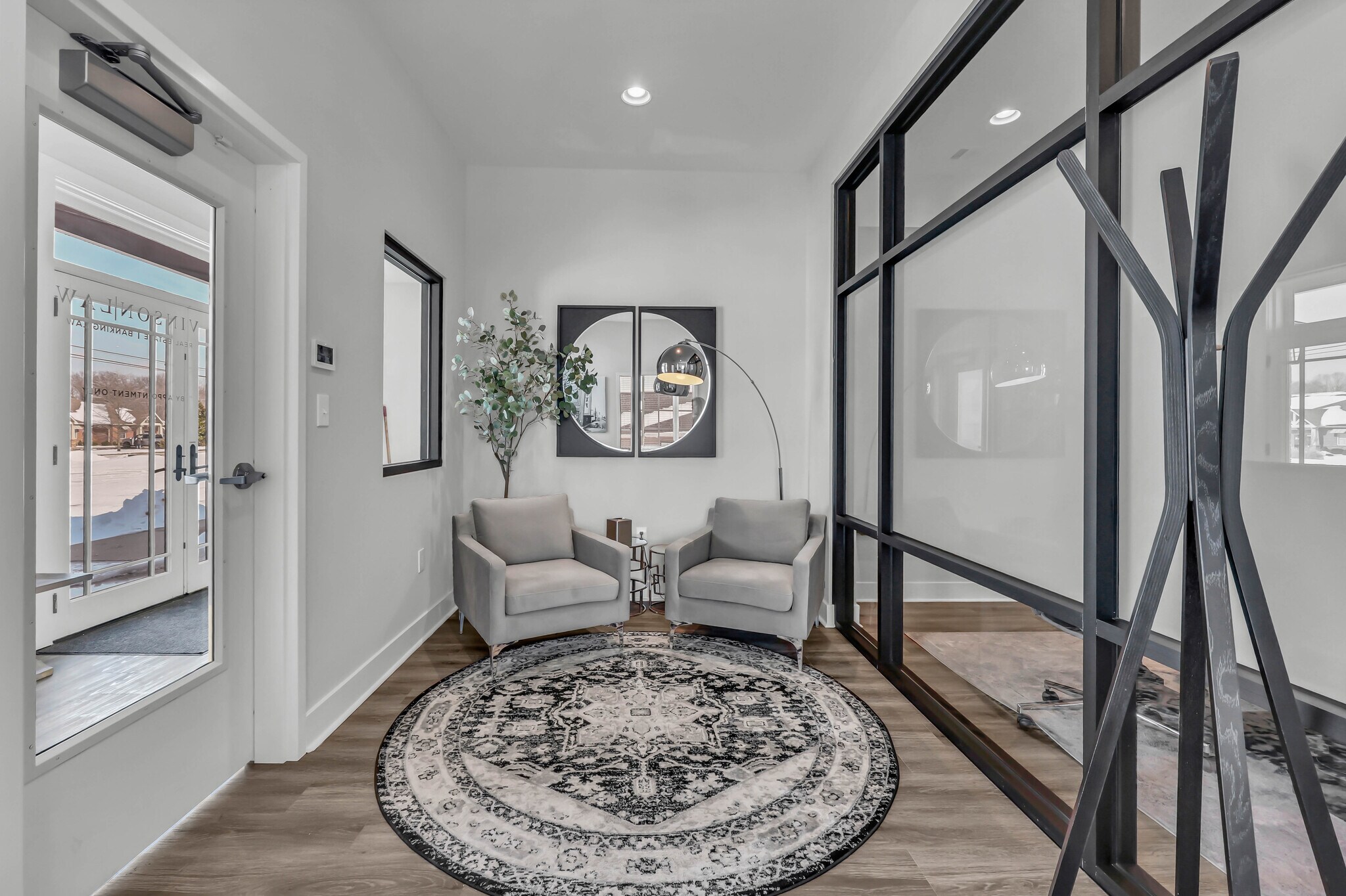 2684 Townsend Ct, Clarksville, TN for lease Interior Photo- Image 1 of 28