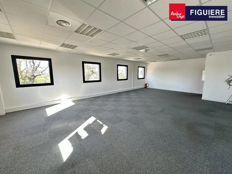 210 Chemin Des Valladets, Éguilles à louer - Photo intérieure - Image 3 de 8