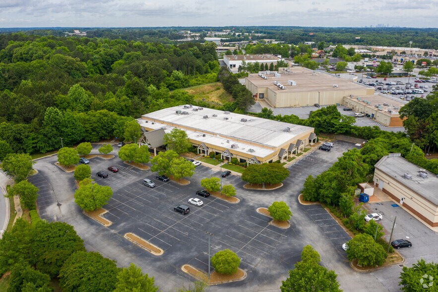 7130 Mount Zion Blvd, Jonesboro, GA à louer - Photo du bâtiment - Image 2 de 5