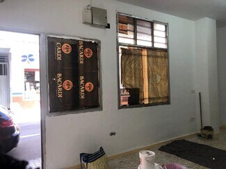 Plus de détails pour Commerce de détail à louer