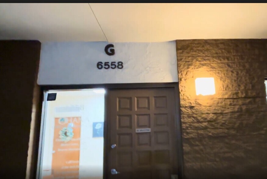 6502-6564 E Carondelet Dr, Tucson, AZ à vendre - Vidéo sur l’inscription commerciale - Image 2 de 19