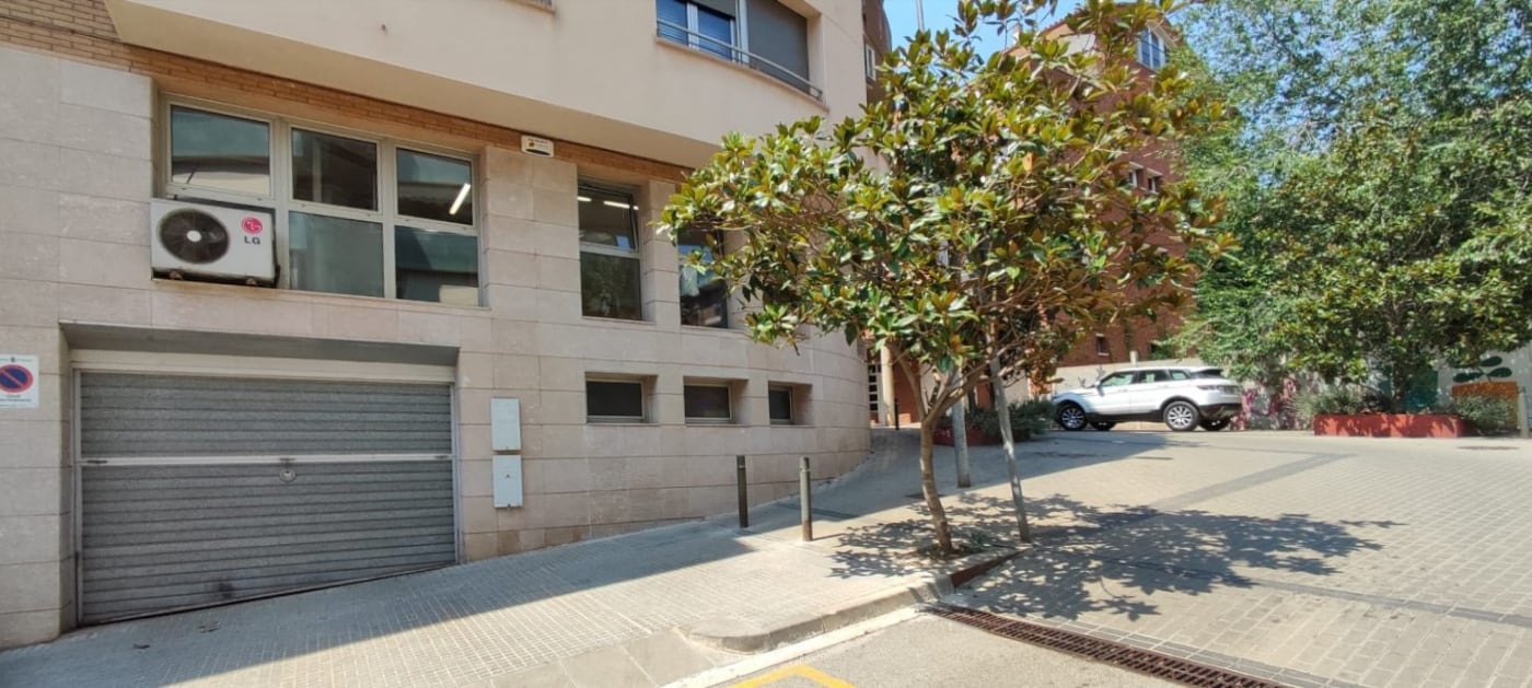 Retail in Manresa, Barcelona for lease Interior Photo- Image 1 of 20