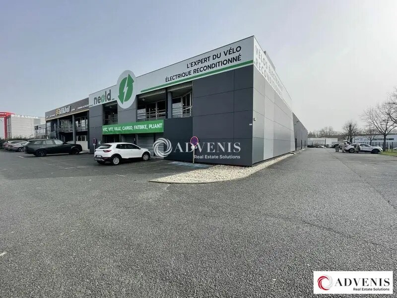 Industrial in Bordeaux for lease Building Photo- Image 1 of 11