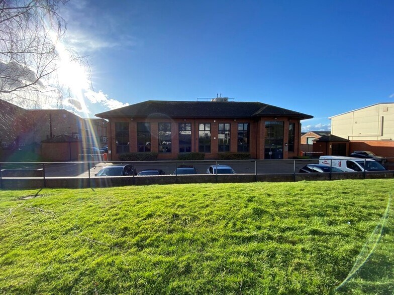 Rodney Way, Chelmsford à louer - Photo du bâtiment - Image 2 de 2