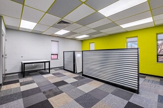 5877 Commerce St, Pittsburgh, PA for lease Interior Photo- Image 1 of 5