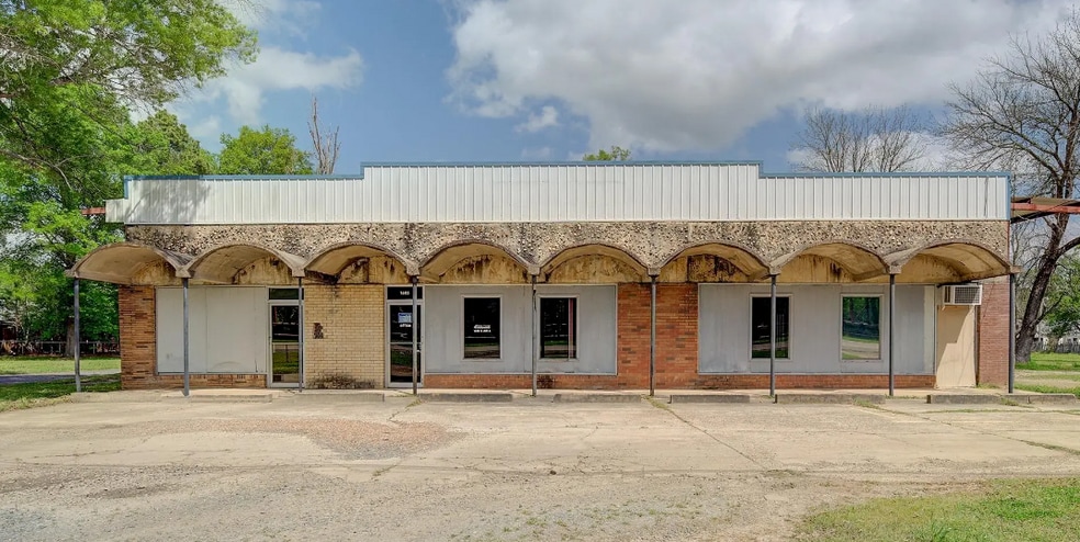 1605 E Avenue A, Hooks, TX à vendre - Photo du bâtiment - Image 3 de 30