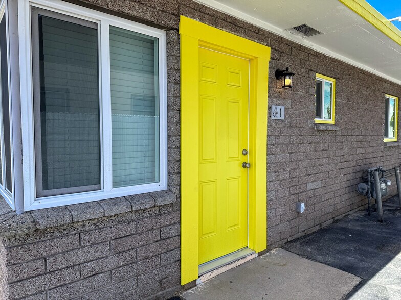 1338 E Fillmore St, Phoenix, AZ à vendre - Photo du bâtiment - Image 2 de 14