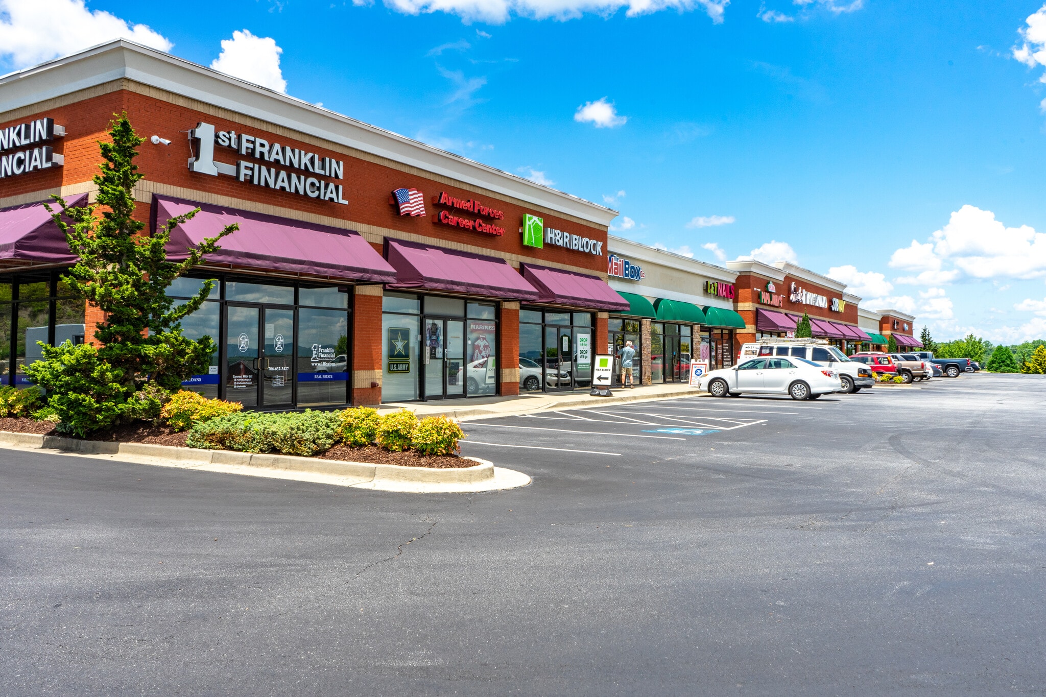 2700-2800 Scenic Dr, Blue Ridge, GA for lease Building Photo- Image 1 of 8