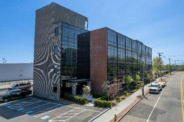 95 E Howard St, Quincy, MA à louer - Photo du bâtiment - Image 1 de 10