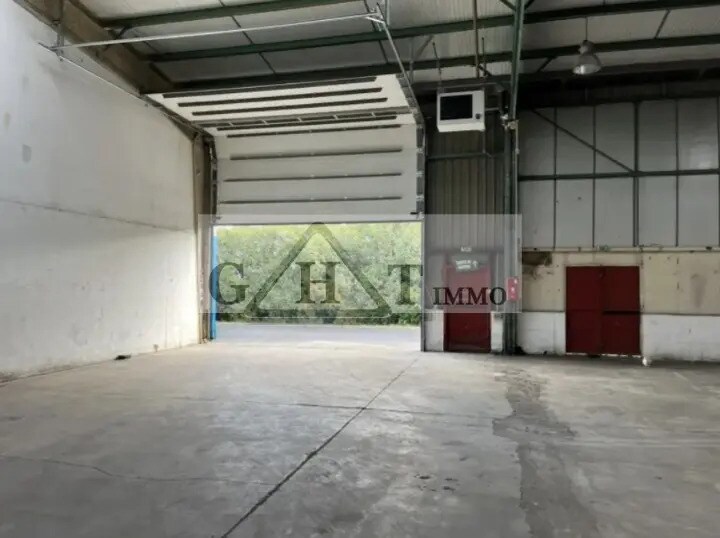 Industrial in Argenteuil for lease Building Photo- Image 1 of 5