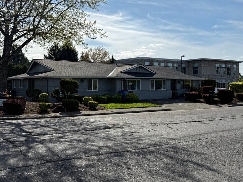 415 SE 117th Ave, Vancouver, WA à vendre - Photo du bâtiment - Image 2 de 10