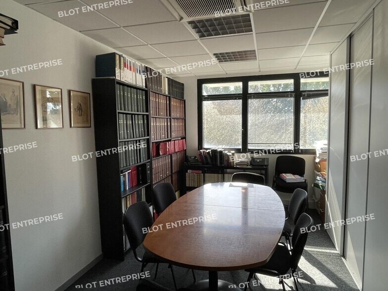 Bureau dans Rennes à louer - Photo intérieure - Image 2 de 9