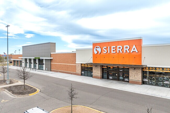 More details for 12550 Riverdale Blvd NW, Coon Rapids, MN - Retail for Lease