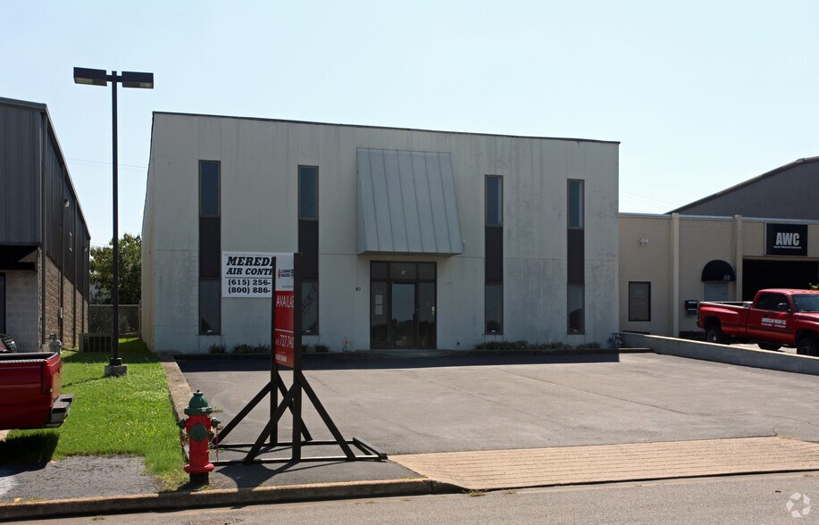 57 Willow St, Nashville, TN à louer - Photo du bâtiment - Image 3 de 16
