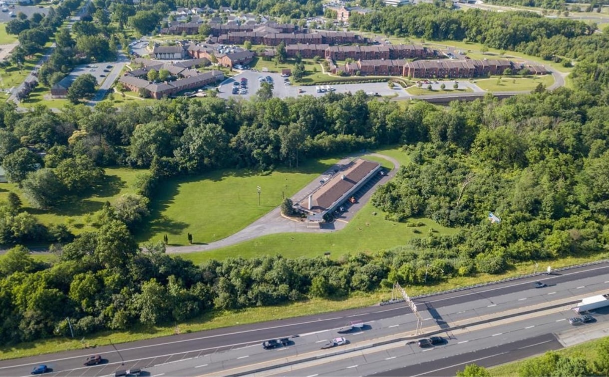 1058 Hausman Rd, Allentown, PA for sale Primary Photo- Image 1 of 13