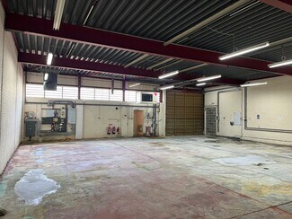 Plus de détails pour 15 Faraday Clos, Washington - Industriel à vendre