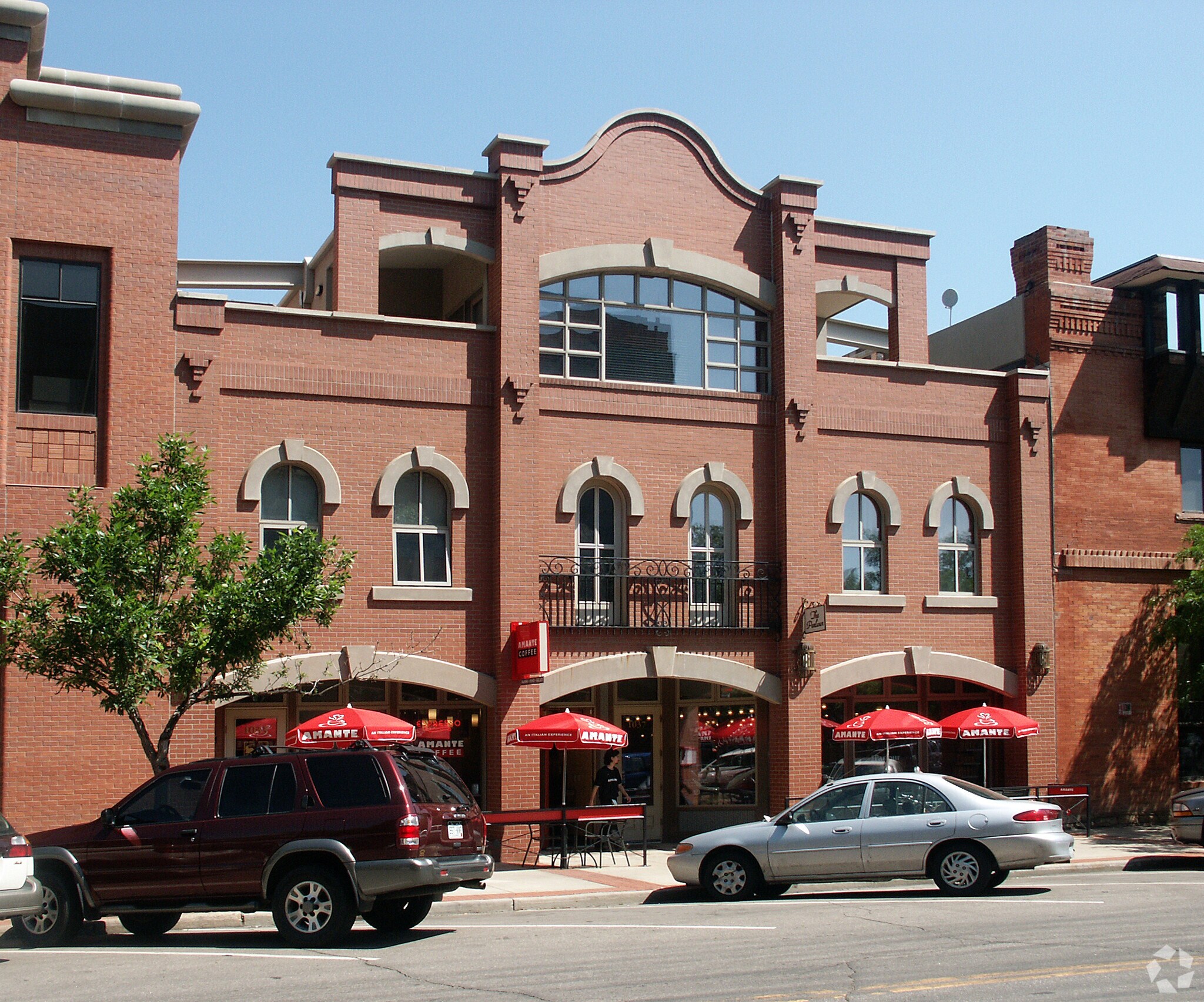 1033-1037 Walnut St, Boulder, CO à louer Photo du bâtiment- Image 1 de 28