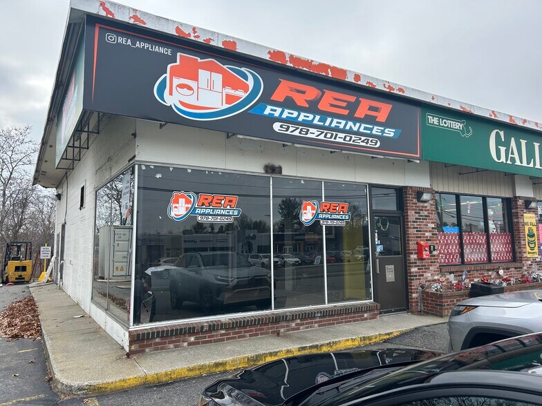 176 Pelham St, Methuen, MA à louer - Photo du bâtiment - Image 2 de 6