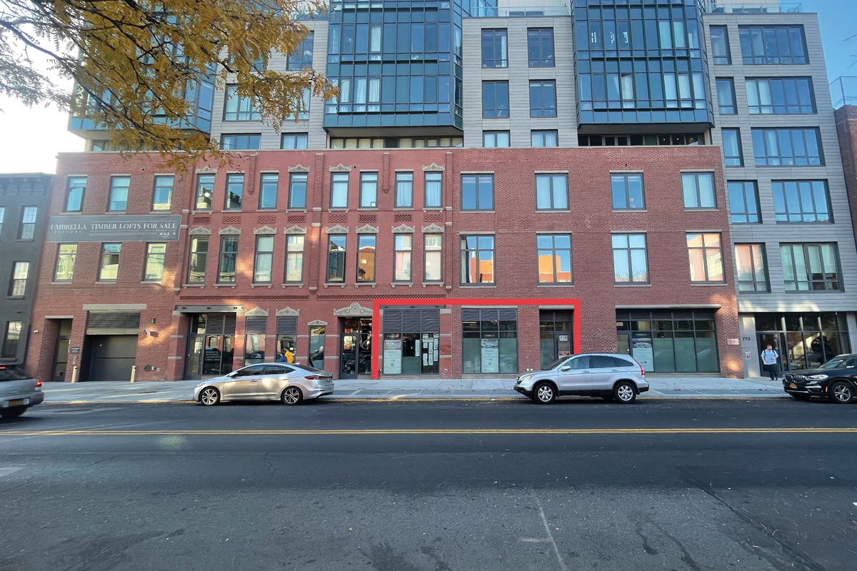 710 Metropolitan Ave, Brooklyn, NY for lease Building Photo- Image 1 of 8