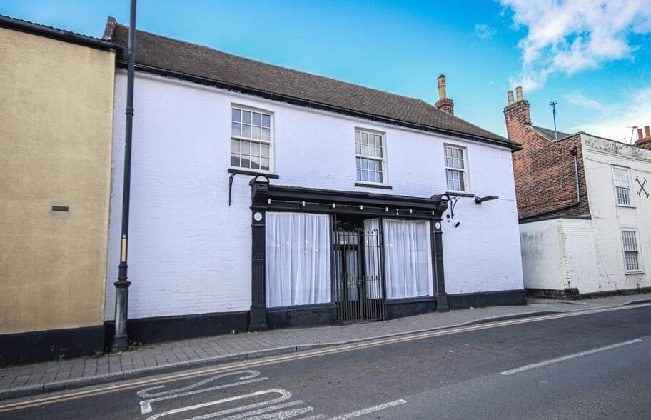 58 High St, Newington à louer - Photo du bâtiment - Image 2 de 15