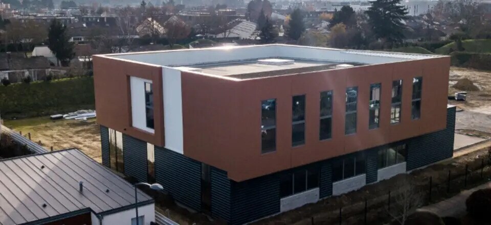 Local d'activités dans Bondoufle à vendre - Photo du bâtiment - Image 1 de 4