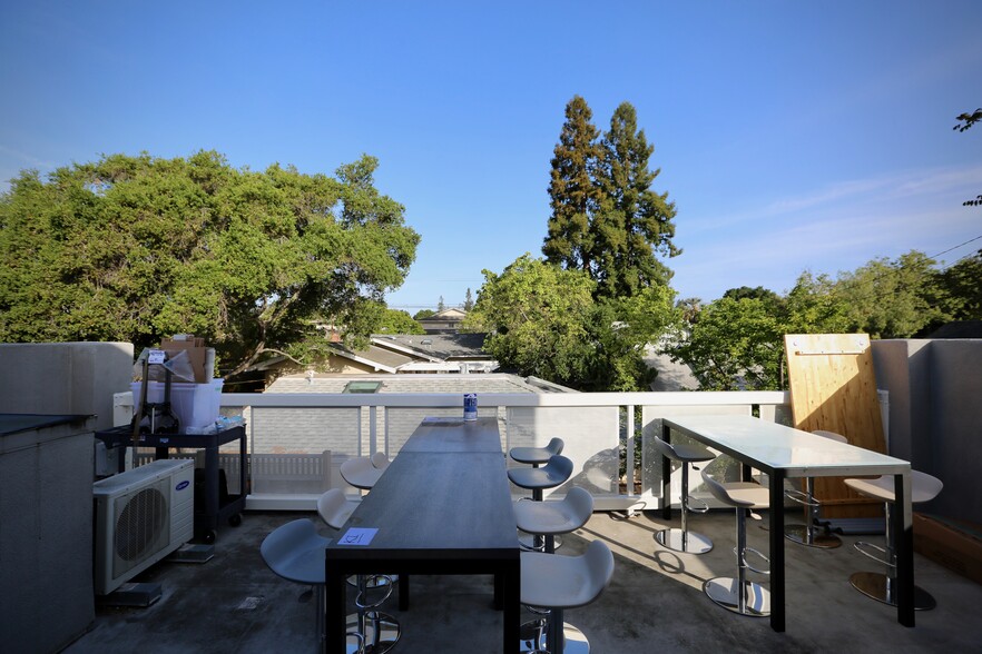 366 Cambridge Ave, Palo Alto, CA for lease - Building Photo - Image 3 of 13