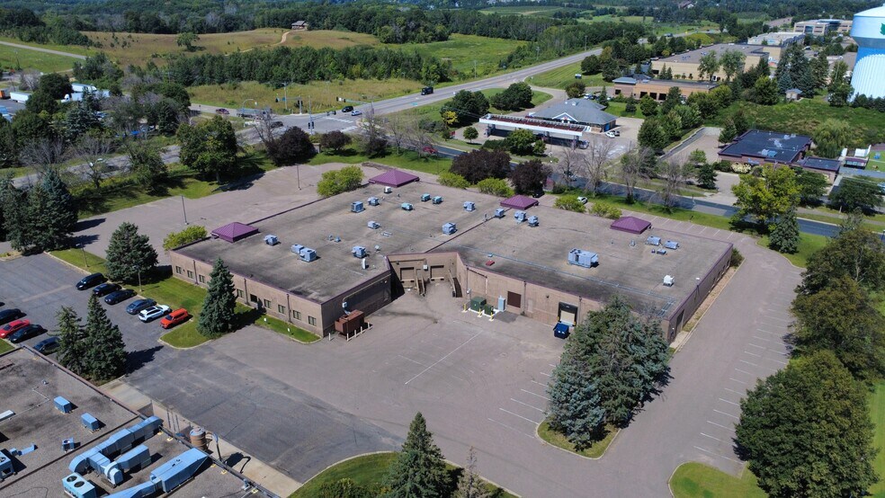 343 E 82nd St, Chaska, MN à vendre - Photo du bâtiment - Image 3 de 17