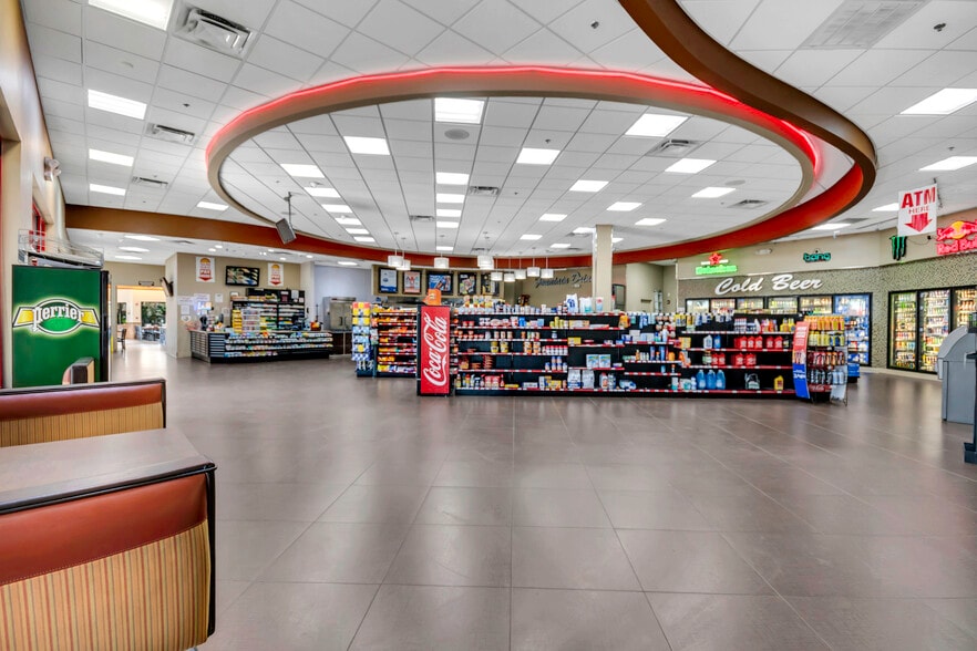 5600 Butler National Dr, Orlando, FL for sale - Interior Photo - Image 2 of 45