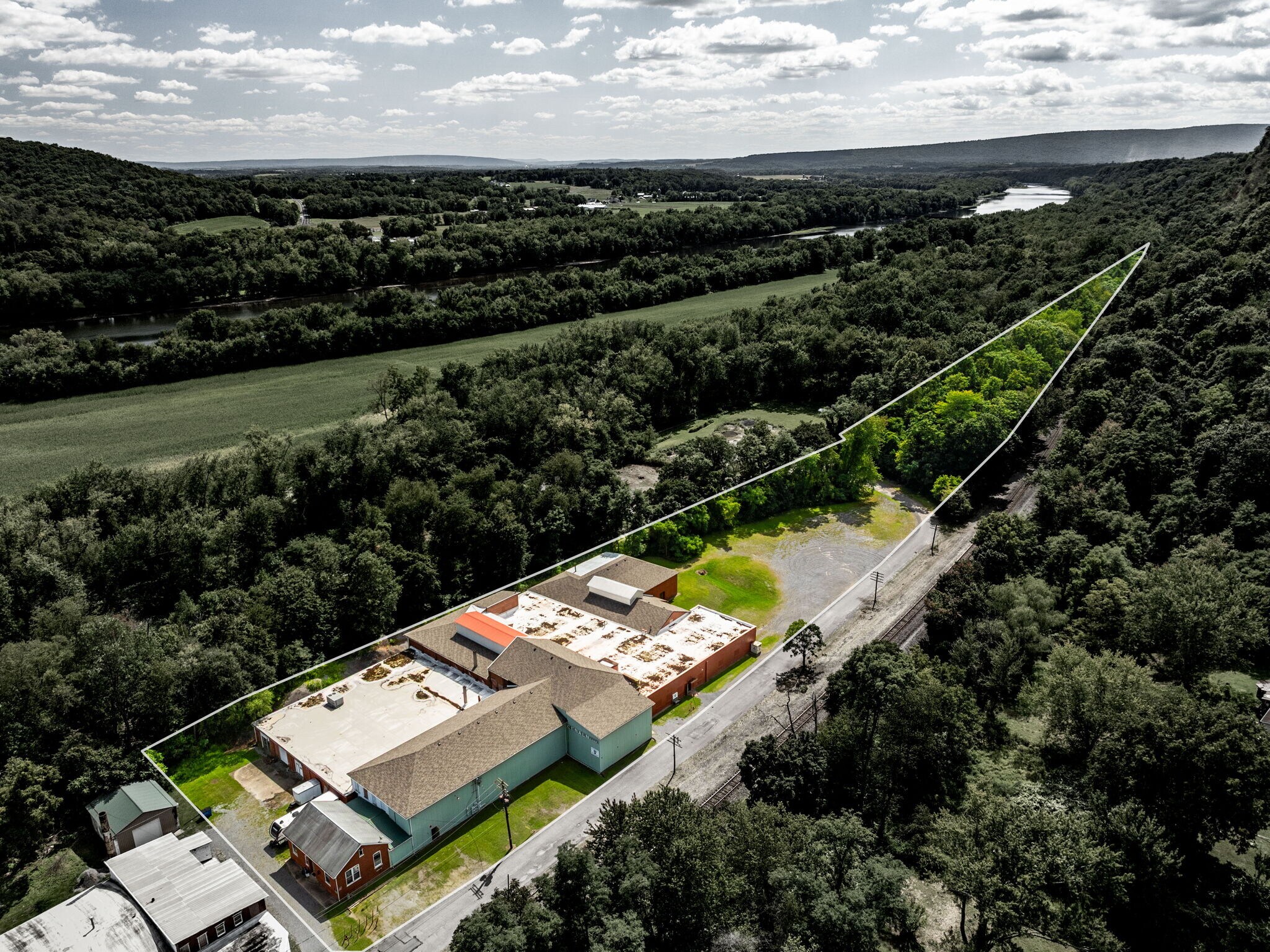 168-171 Bower Street Ext, Montgomery, PA à vendre Photo principale- Image 1 de 16