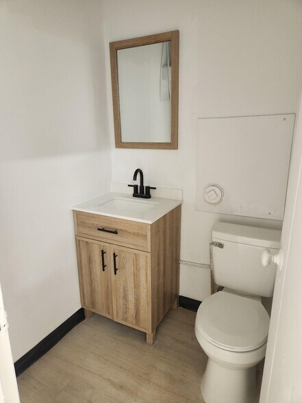 5120 NE Antioch Rd, Kansas City, MO à louer - Photo intérieure - Image 3 de 4