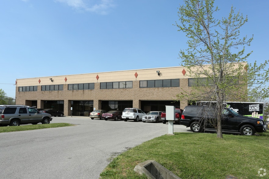 10821 Plantside Dr, Louisville, KY for lease - Building Photo - Image 3 of 10