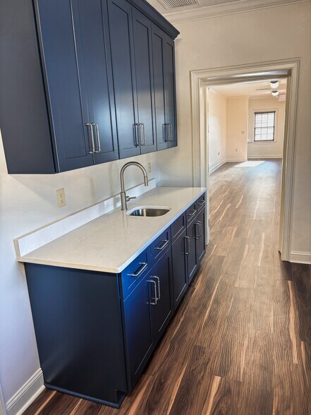 229 Magnolia St, Spartanburg, SC à louer - Photo intérieure - Image 2 de 5