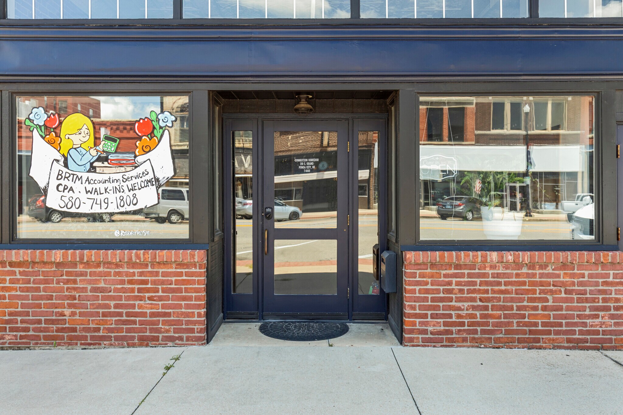 210 E Grand Ave, Ponca City, OK à vendre Photo du bâtiment- Image 1 de 36