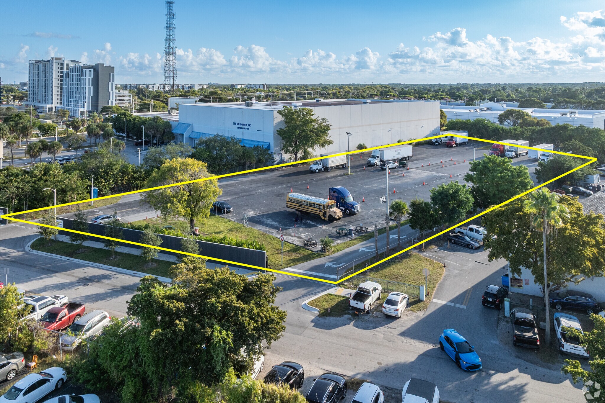 18645 SW 103rd Ct, Miami, FL à louer Photo du bâtiment- Image 1 de 19