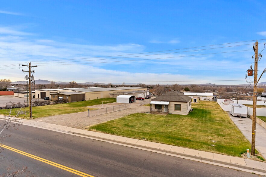 4997 S 2700 W, Roy UT 84067 portefeuille de 1 propriétés à vendre sur LoopNet.ca - Photo du bâtiment - Image 2 de 49