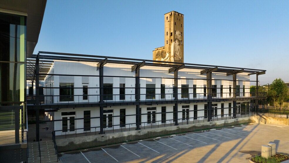 5300 Centennial Blvd, Nashville, TN à louer - Photo du bâtiment - Image 2 de 14