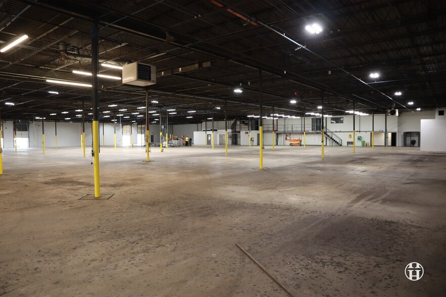 2334 Production Dr, Indianapolis, IN à vendre - Photo du bâtiment - Image 3 de 9