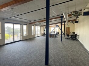 1160 Brickyard Cove Rd, Richmond, CA for lease Interior Photo- Image 1 of 5