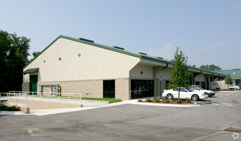 8110 Cypress Plaza Dr, Jacksonville, FL à louer - Photo principale - Image 1 de 7