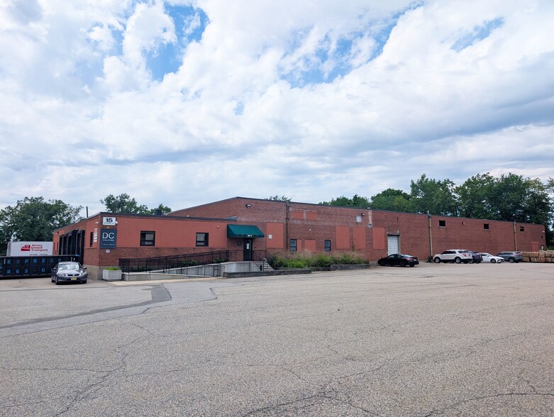 15 Division St, Fairview, NJ à louer - Photo du bâtiment - Image 2 de 16