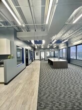 24681 Northwestern Hwy, Southfield, MI for lease Interior Photo- Image 1 of 13