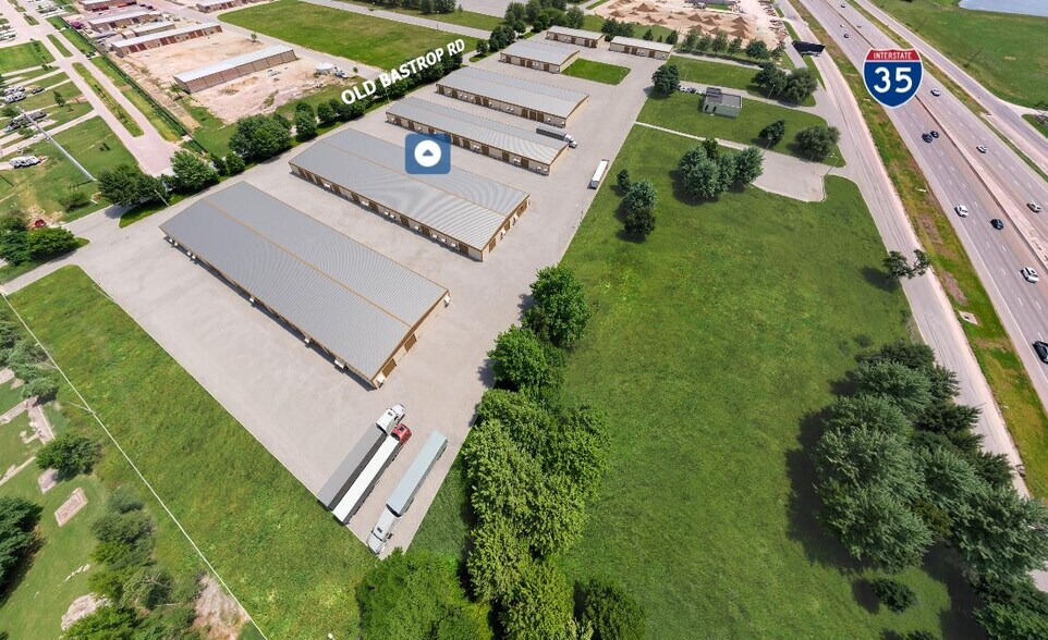 D&R Business Complex portfolio of 3 properties for sale on LoopNet.ca - Building Photo - Image 1 of 11