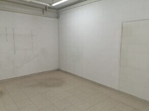 Retail in Manresa, Barcelona for lease Building Photo- Image 2 of 6