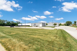1200 E Devon Ave, Elk Grove Village, IL for sale Interior Photo- Image 2 of 7