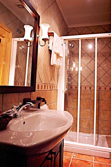 Carretera de las Dehesas, 45, Cercedilla, Madrid for sale - Interior Photo - Image 3 of 6