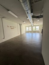 309 E 8th St, Los Angeles, CA for lease Interior Photo- Image 1 of 5