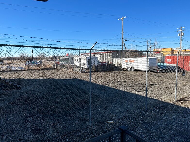 501 W P St, Lincoln, NE à louer - Photo du bâtiment - Image 2 de 3