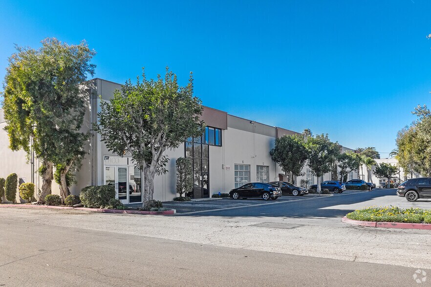 8651-8671 Hayden Pl, Culver City, CA à louer - Photo principale - Image 1 de 6