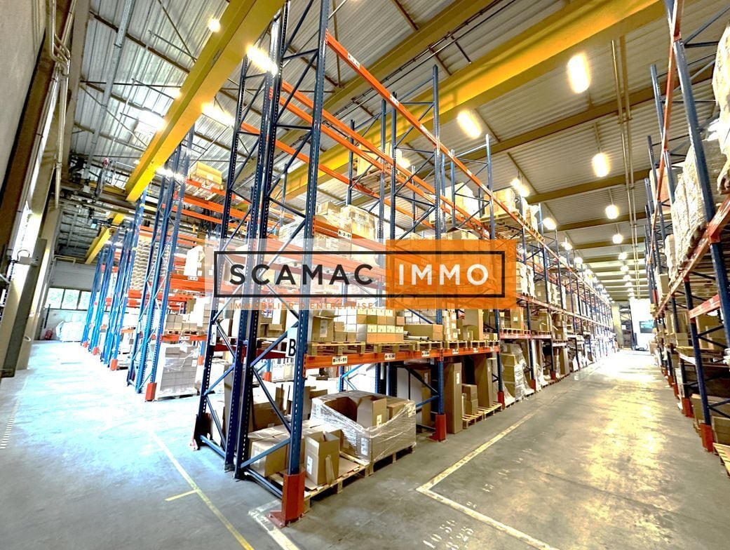 Industrial in Croissy-Beaubourg for lease Interior Photo- Image 1 of 12